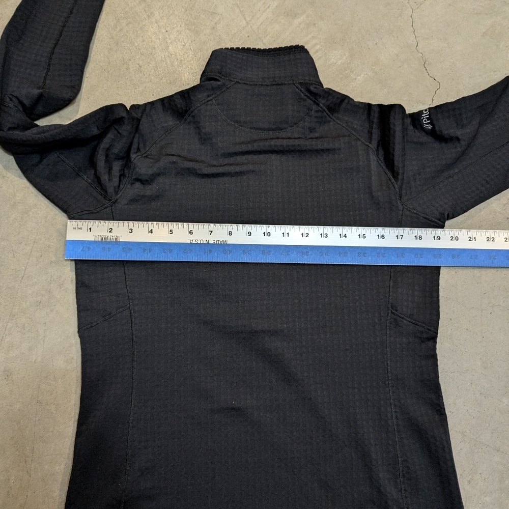 Patagonia Women's M R1 Fleece Pull Over 1/2 Zip Black Company Logo - Picture 8 of 8